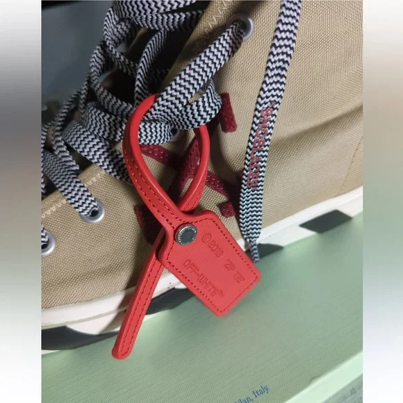 OFF-WHITE Tan and Black Sneakers , NWT , all inclusive (ready to gift ) - Picture 4 of 12